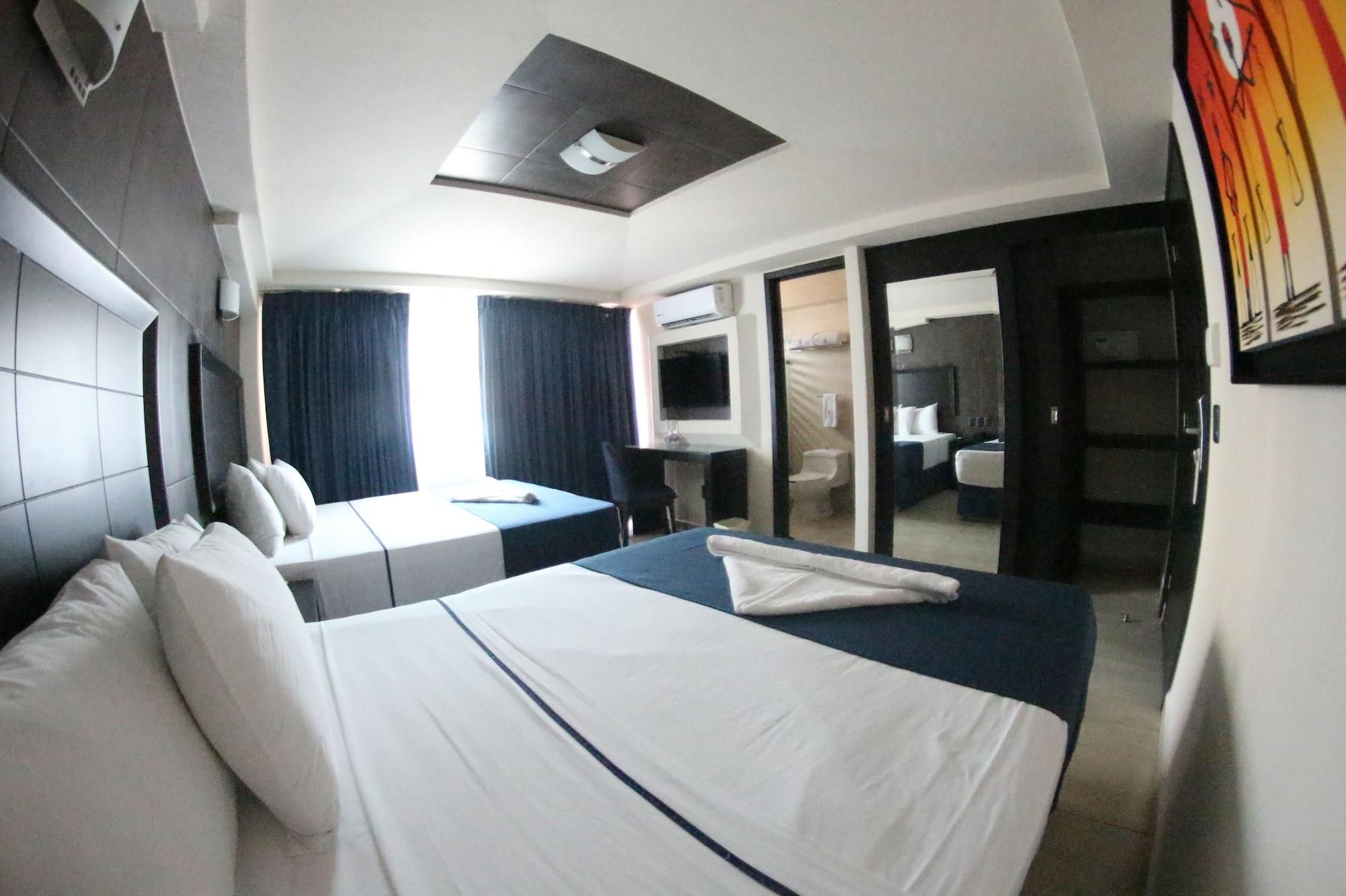 Hotel Portonovo Plaza Malecon Puerto Vallarta Ngoại thất bức ảnh