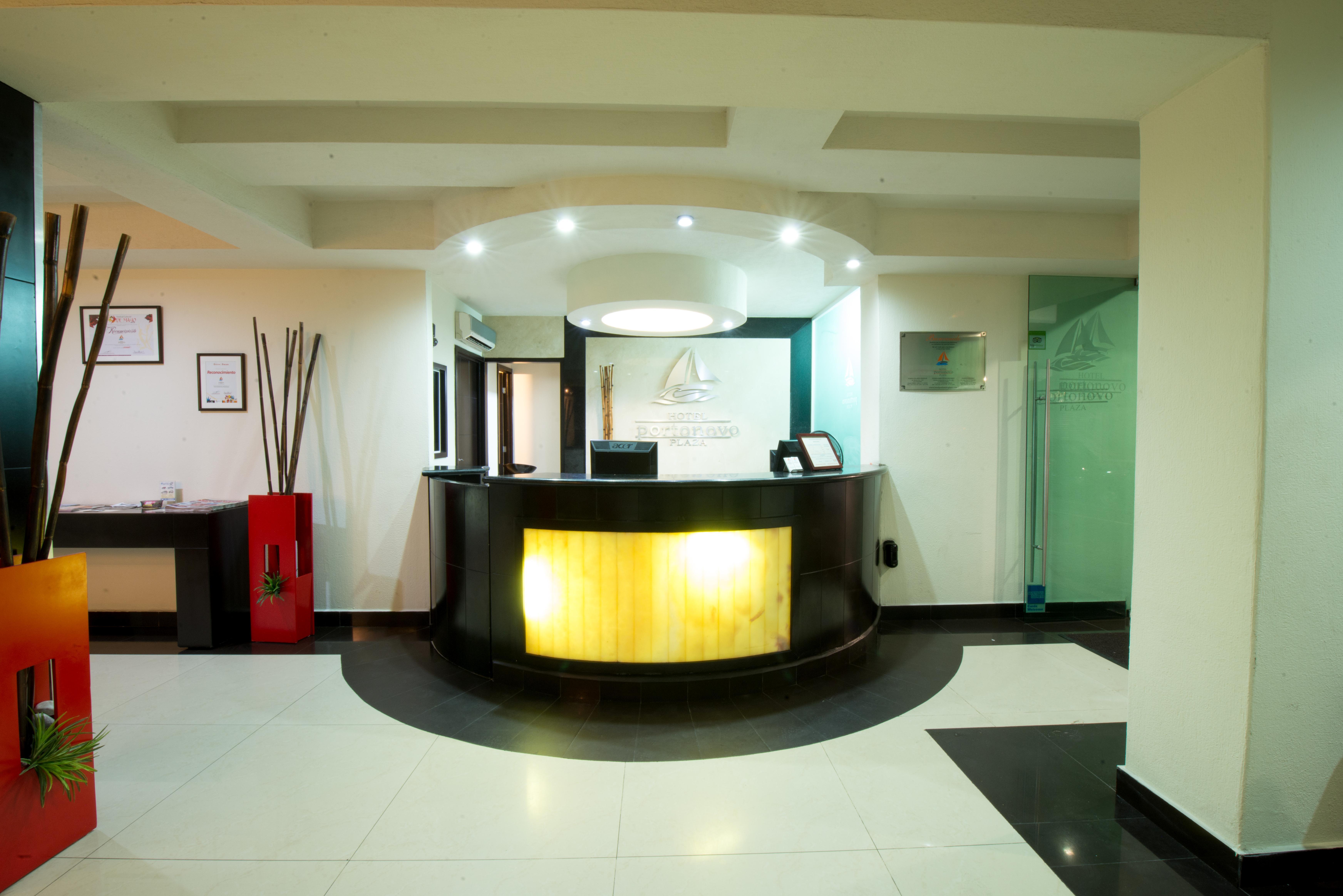 Hotel Portonovo Plaza Malecon Puerto Vallarta Ngoại thất bức ảnh